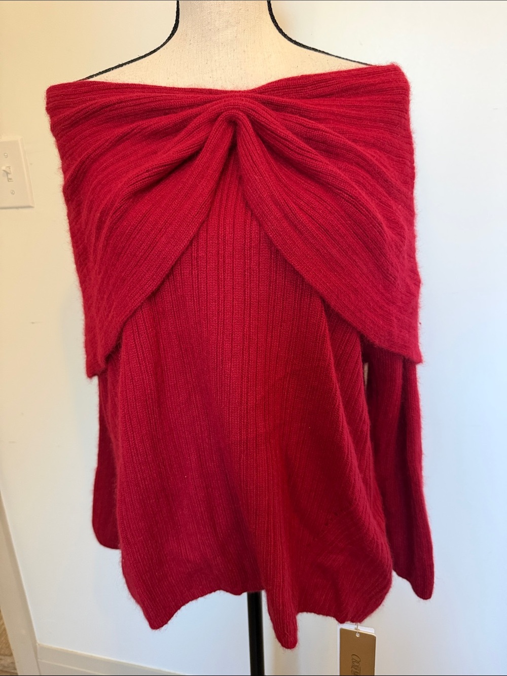 NEW Cohesion & Brightness Red Off-Shoulder Twist-Front Sweater Oversized Small